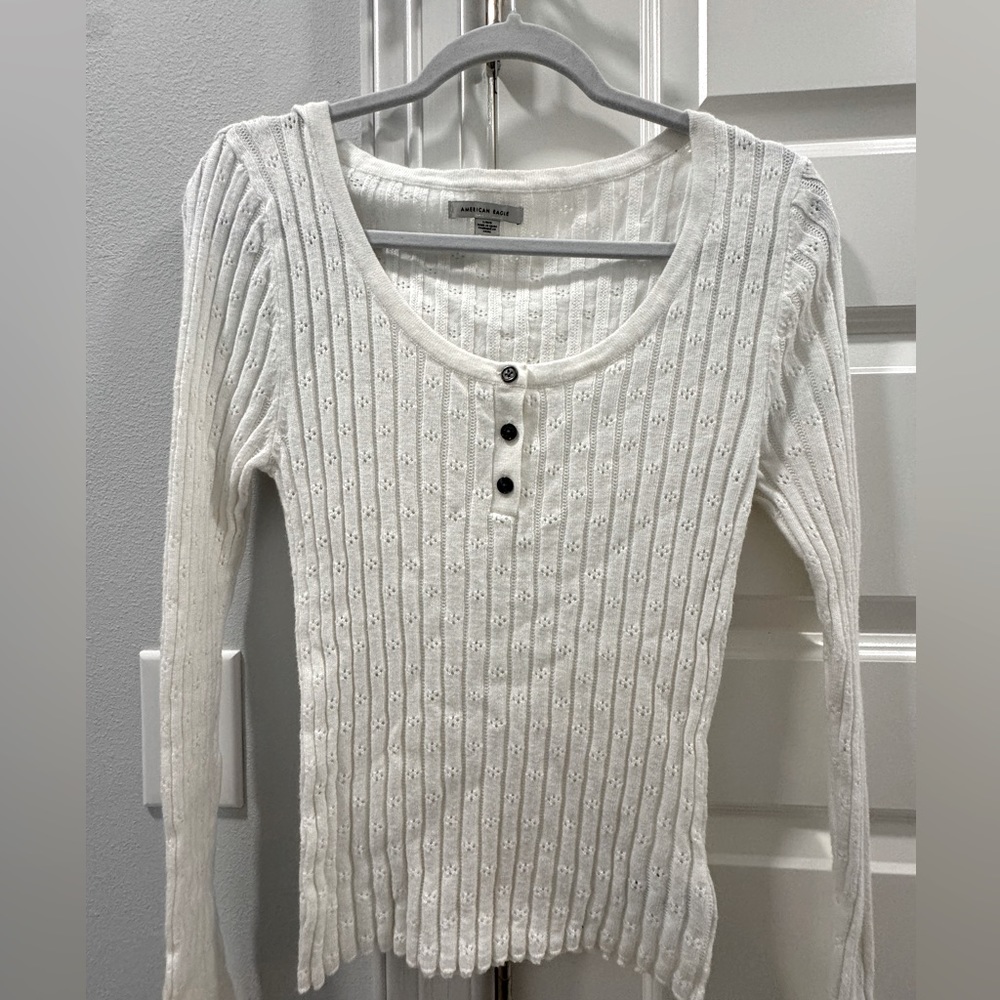 American Eagle knit sweater